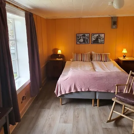 Handelsstedet Forvik 3*