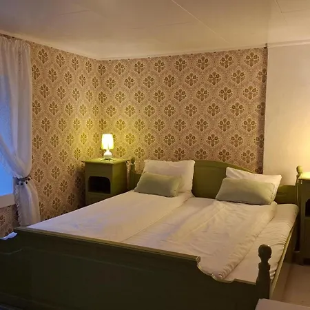 Handelsstedet Forvik 3* Vevelstad